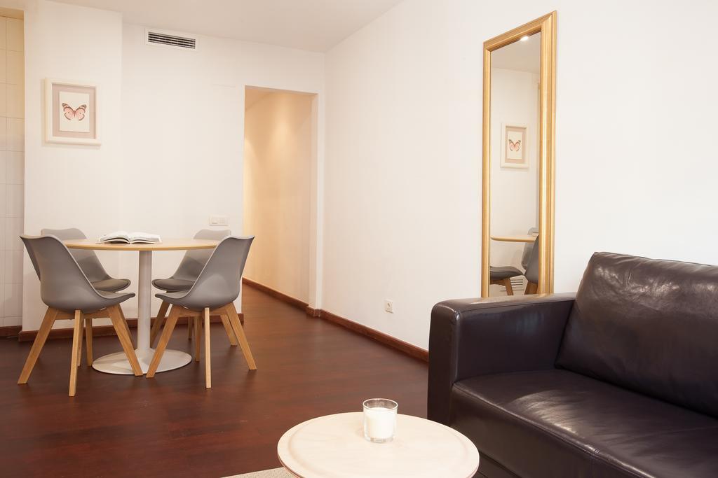 Click&Flat Europa Fira Apartments L’Hospitalet de Llobregat Exterior foto