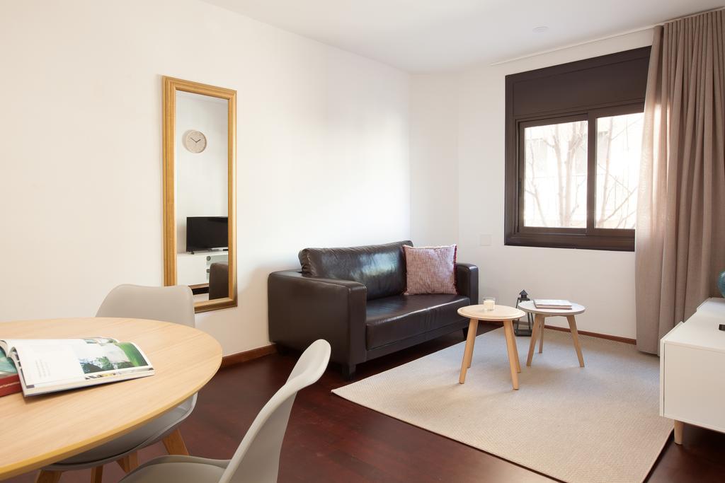 Click&Flat Europa Fira Apartments L’Hospitalet de Llobregat Exterior foto