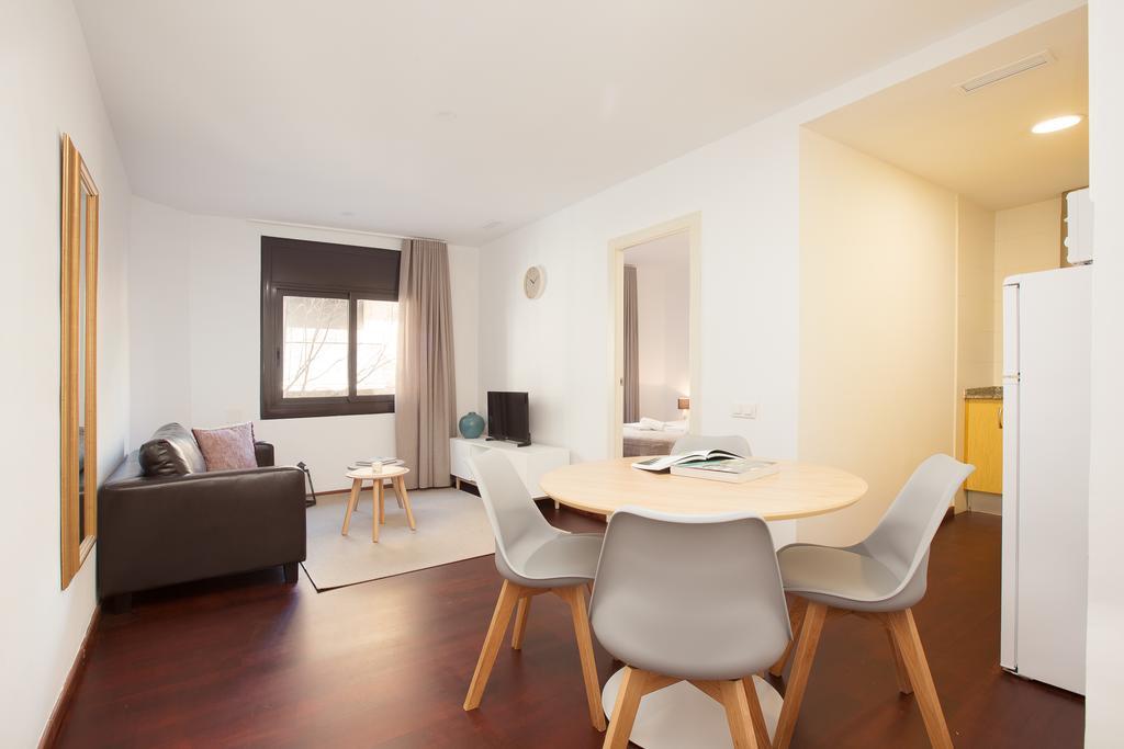 Click&Flat Europa Fira Apartments L’Hospitalet de Llobregat Exterior foto